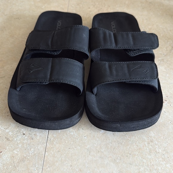 Volcom slides - Picture 3 of 5